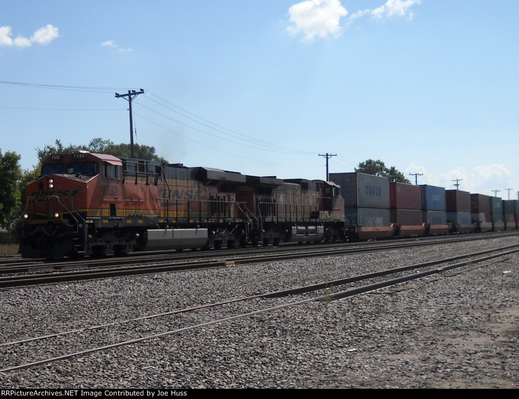 BNSF 7332 West